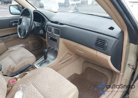 2004 Subaru Forester 2.5Xs z USA, uszkodzony, nr VIN JF1SG65604H754534